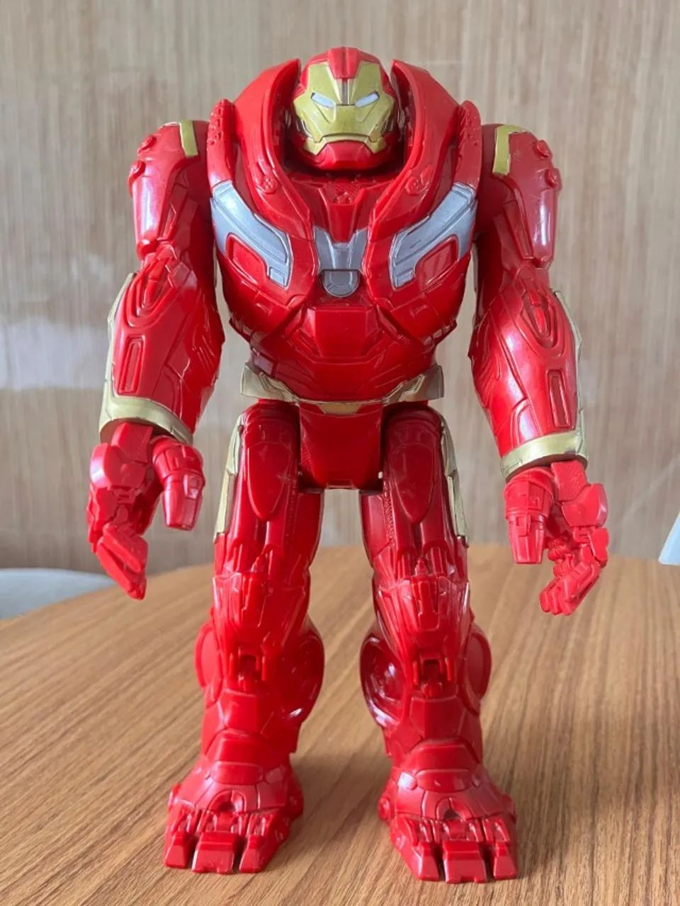 Boneco Hulkbuster da Marvel 30 cm 