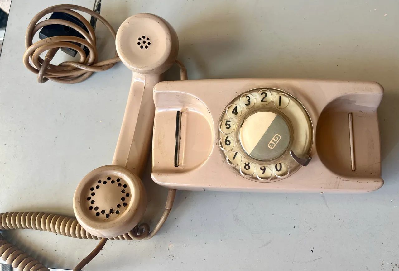 Telefone antigo cor Creme em bom estado de conservação! - Foto 3