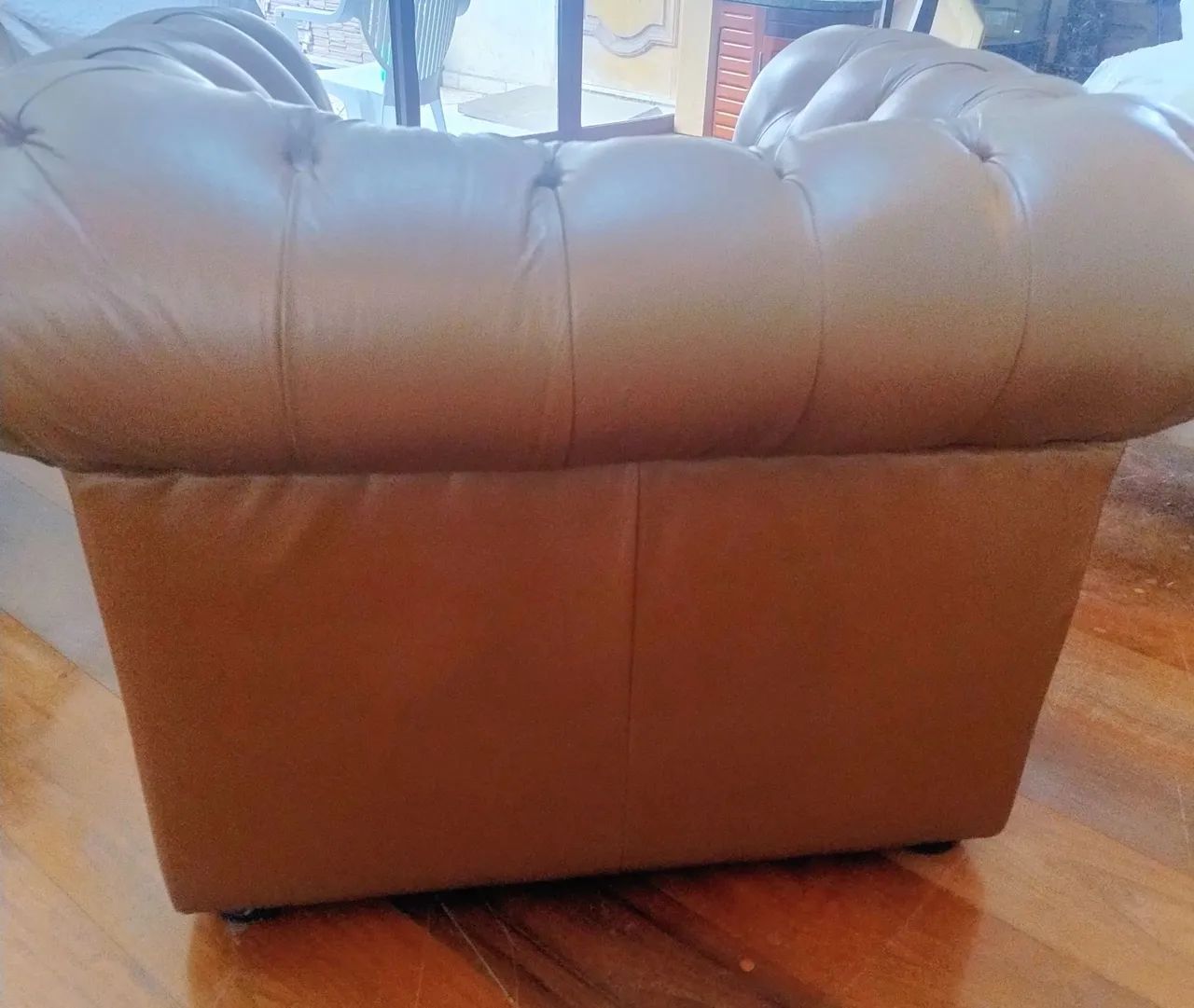 Poltrona 100% Couro Legítimo Cherterfield Envio - Foto 2
