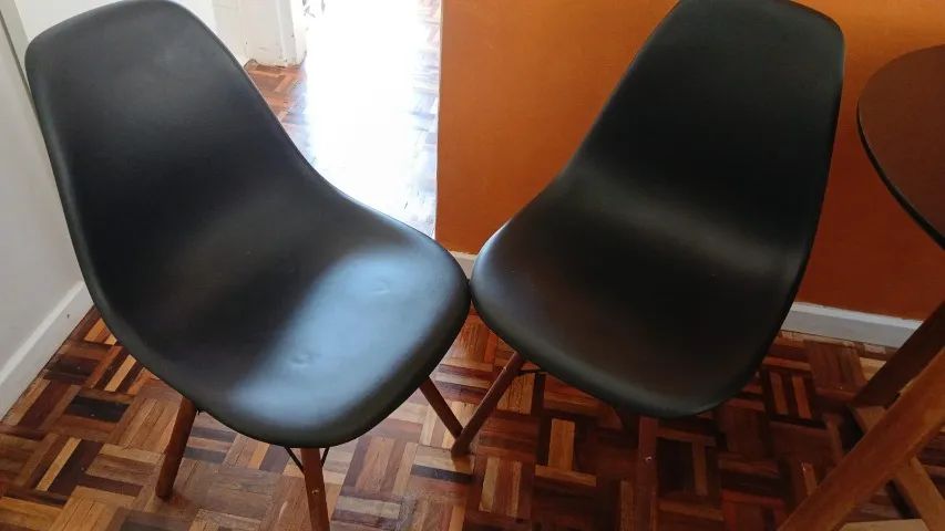  Cadeira preta moderna - Foto 2