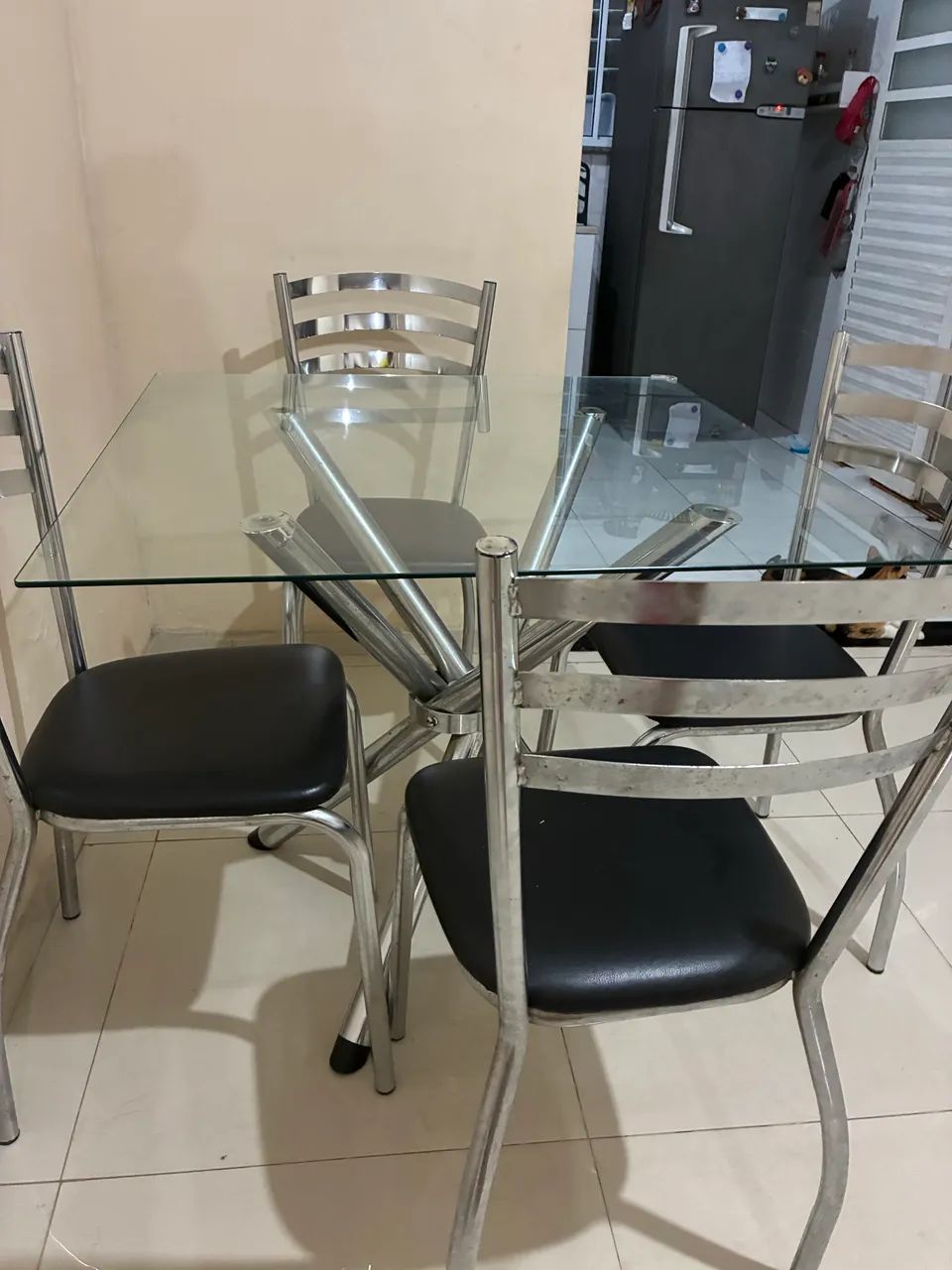Mesa + 4 cadeiras  - Foto 2