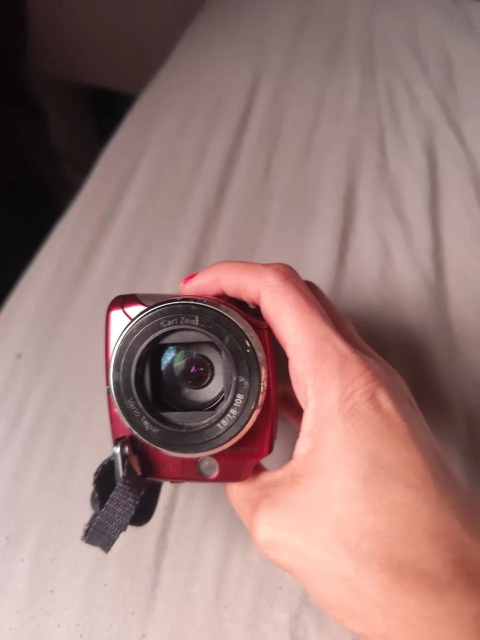 Sony Handycam DCR-SR68 vermelha com defeito  - Foto 2