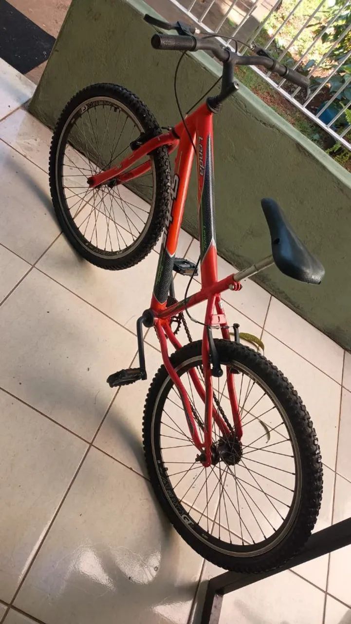 Bicicleta - Status Lenda (vermelha)