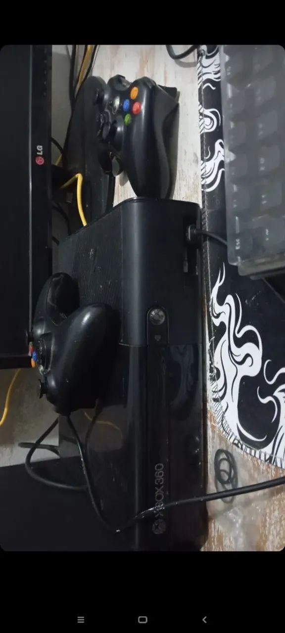 XBOX 360 super slim