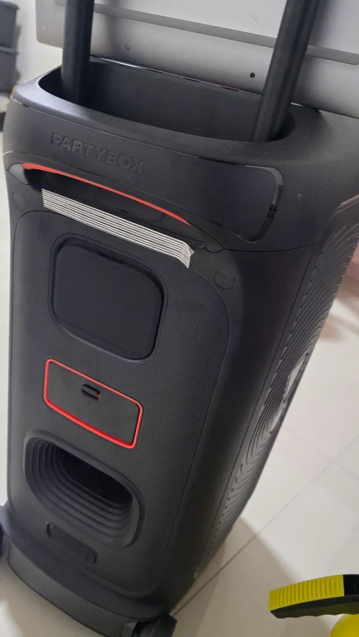 JBL partybox 320 impecável  - Foto 2