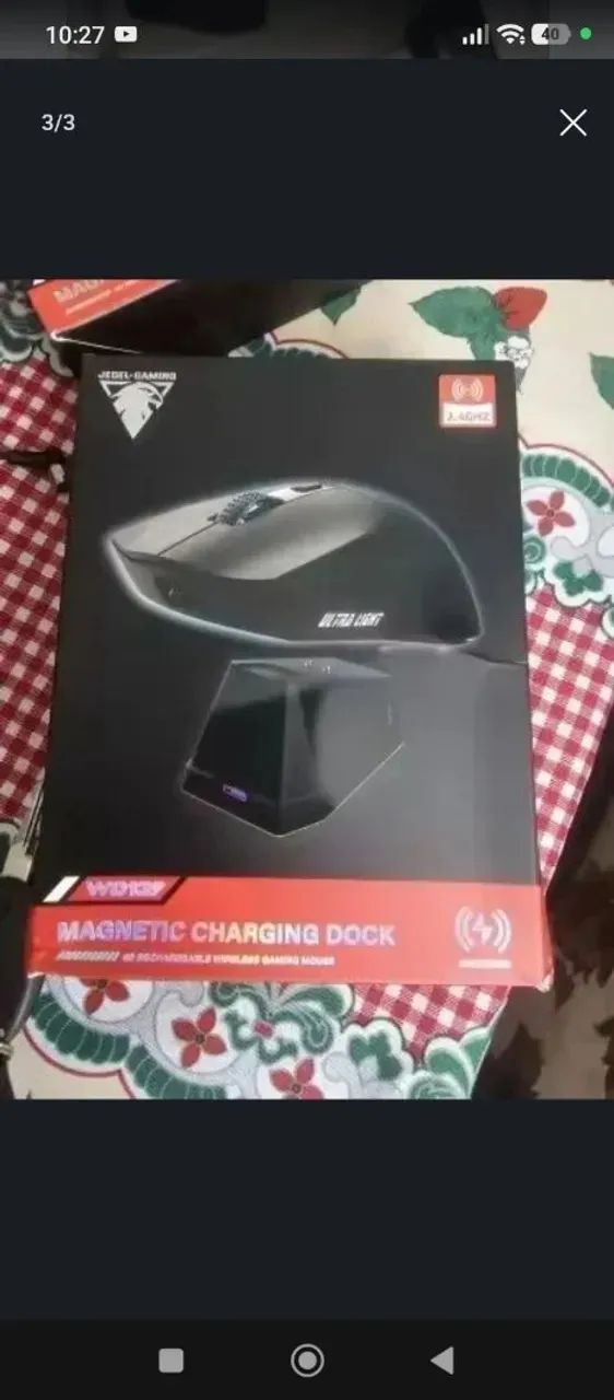 mouse gamer sem fio preto com dock