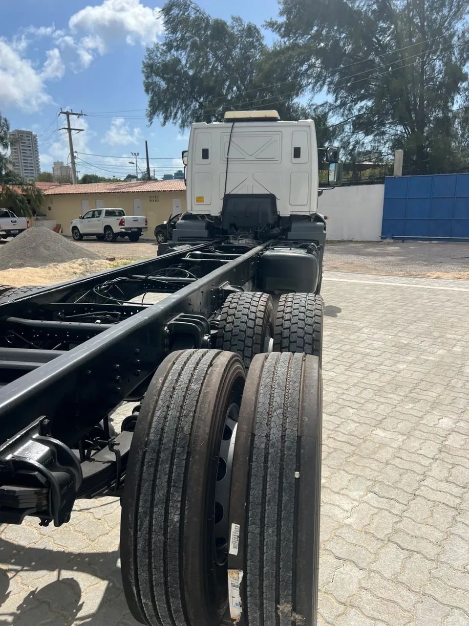 Ford Cargo 2423  2013 Chassi 8,50m - Foto 2