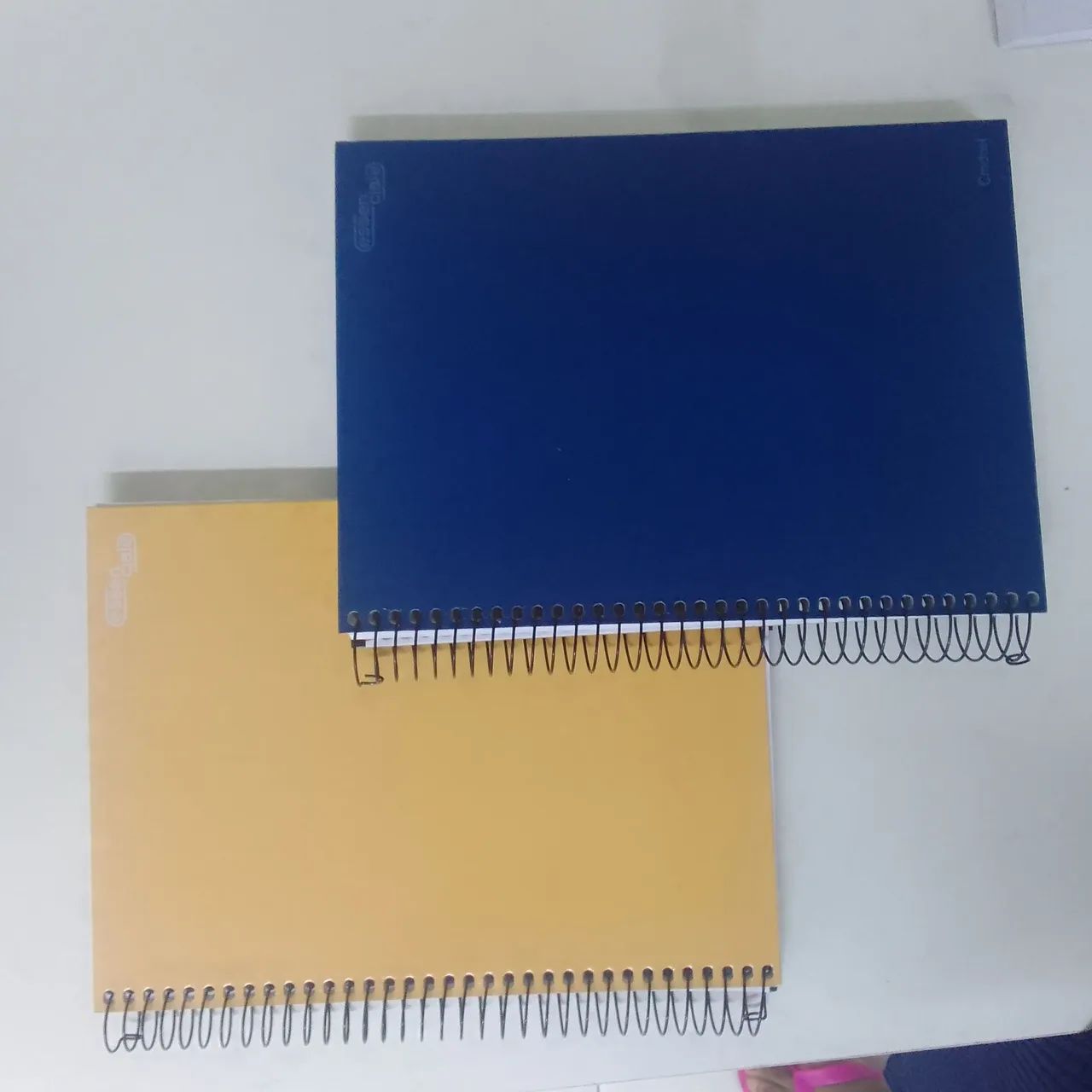 Kit com 3 cadernos capa dura