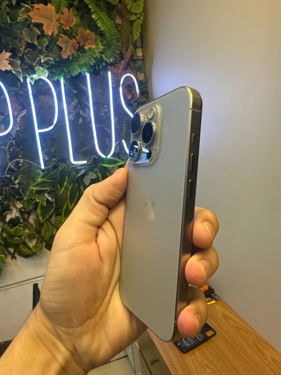 iPhone 15 pro 256Gb natural - Foto 2