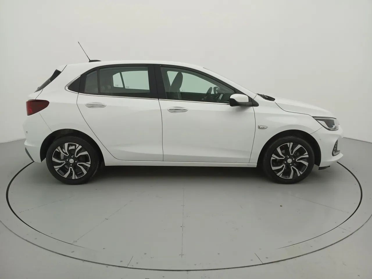 Chevrolet Onix Hatch Premier 1.0 12V TB Flex Aut. 4P, foto 6 de 18