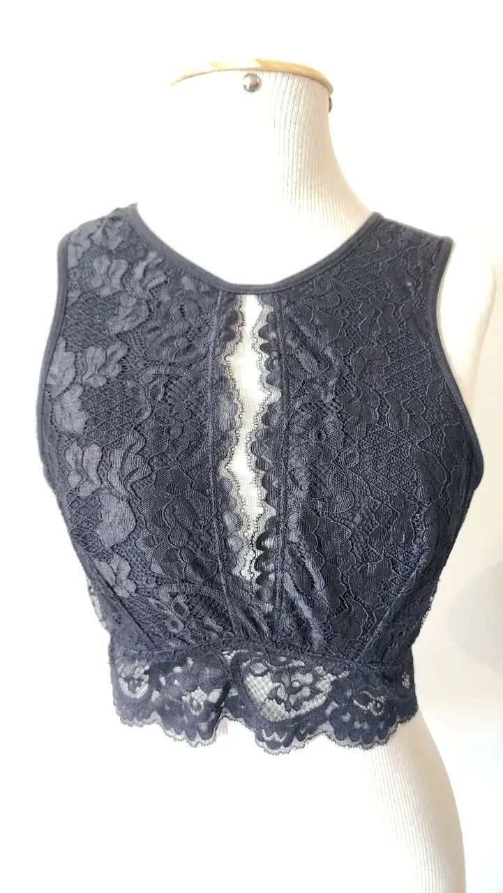Lingerie/Roupa íntima NOVA 