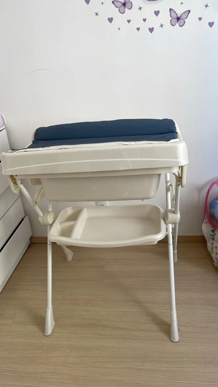 Banheira com trocador e suporte 