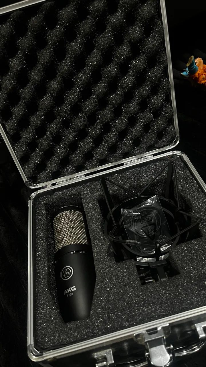 MICROFONE AKG P220 condensador - Foto 2