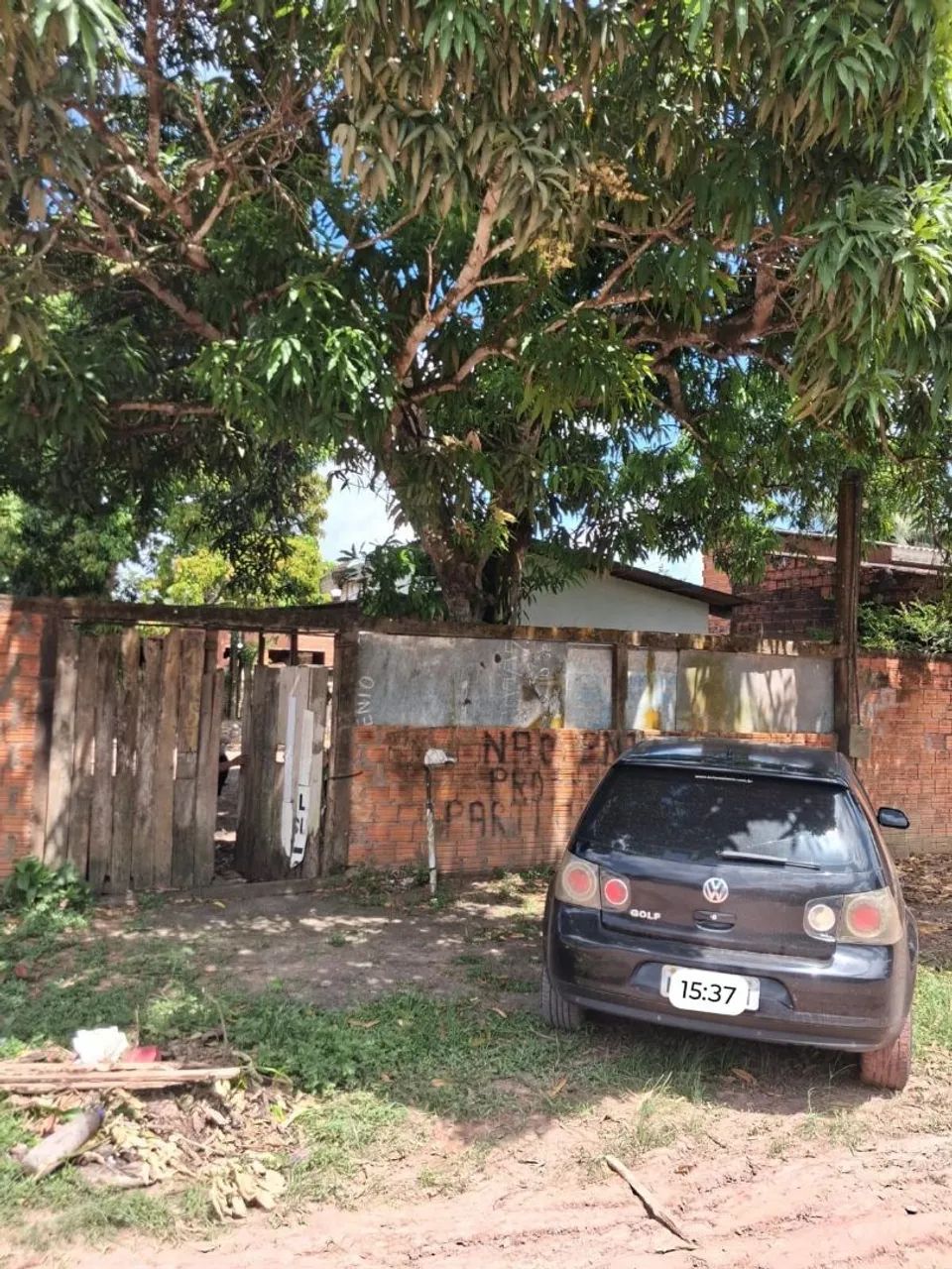 VENDO OU TROCO COM VOLTA, CASA TITULADA!