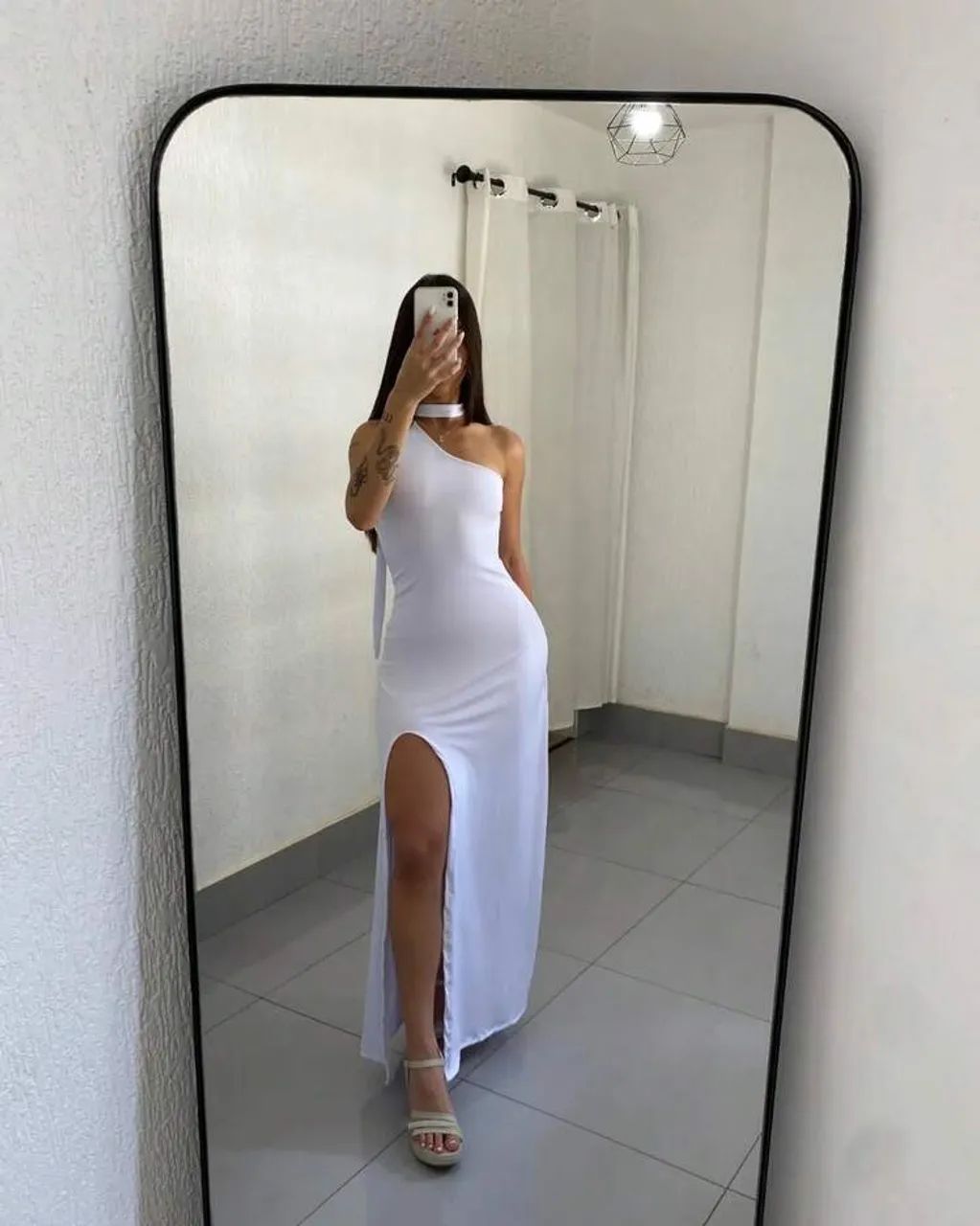 Vestido branco com bojo