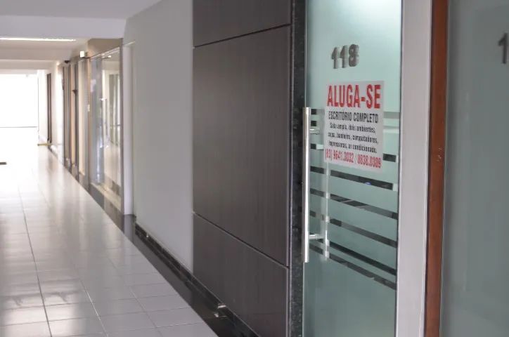 Sala toda Mobiliadda em frente ao Fórum Cível 