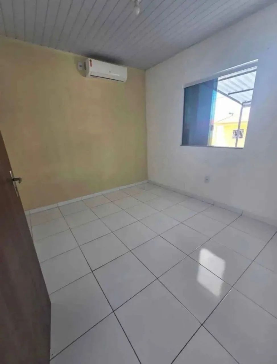*CASA A VENDA NO PARQUE 10* 125 mil - Foto 2