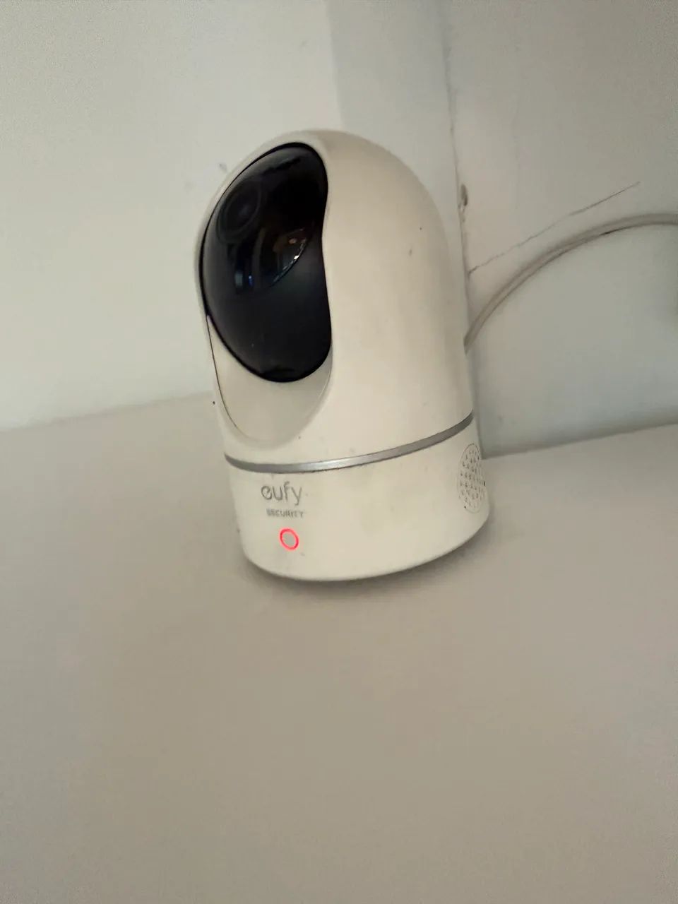 Câmera Eufy Pan & Tilt 2K (T8410) - Wi-Fi - Foto 2