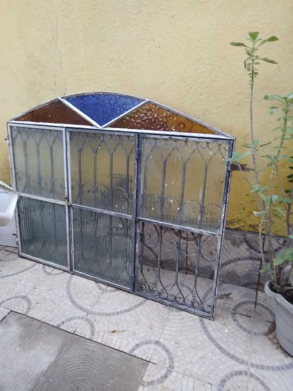 Window65193082293891125