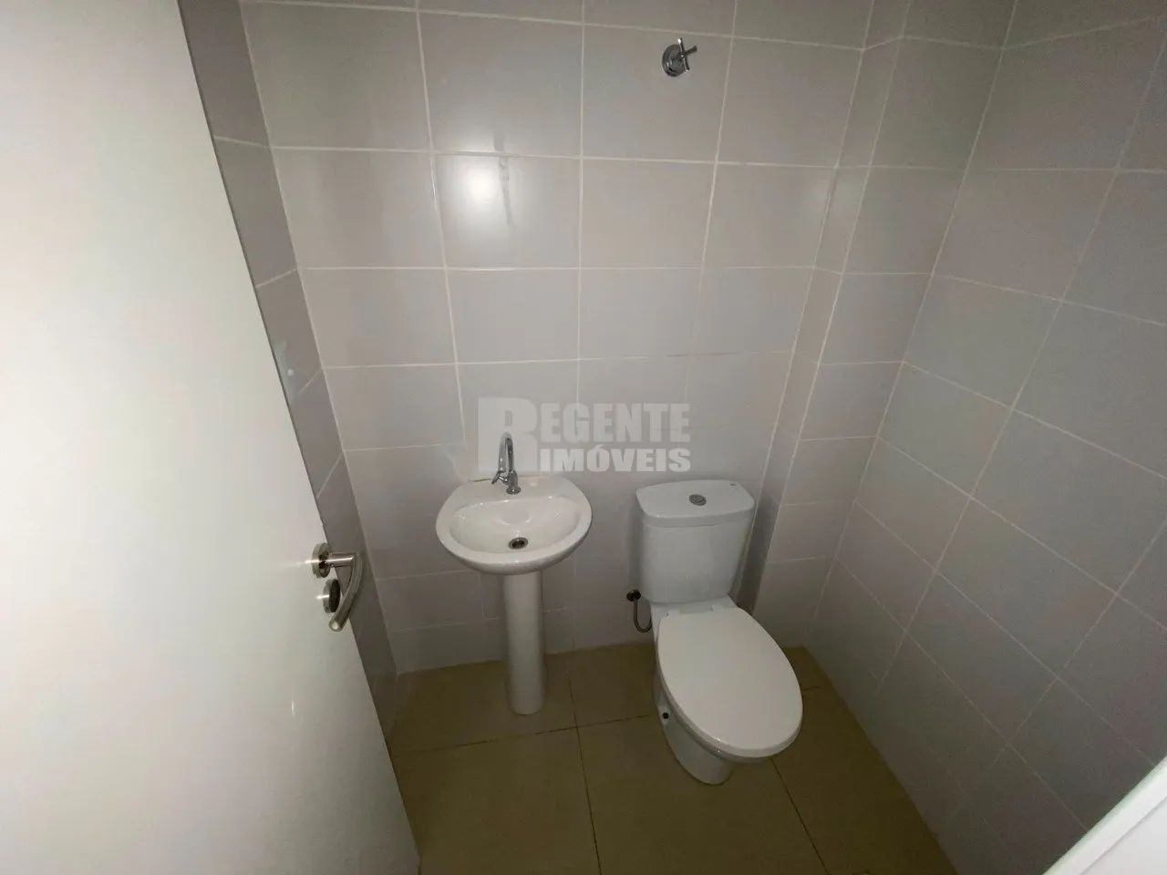Ótima sala comercial para locação no bairro Itacorubi! - Foto 4