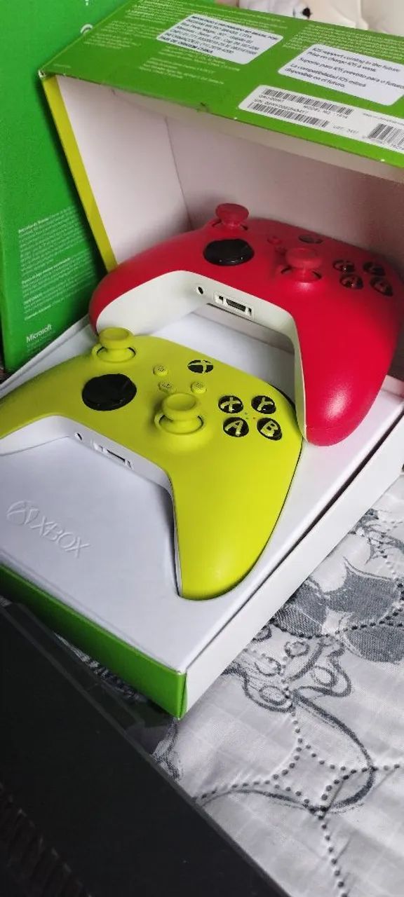 Xbox one usado com manual, Kinect, controles e jogos - Foto 3