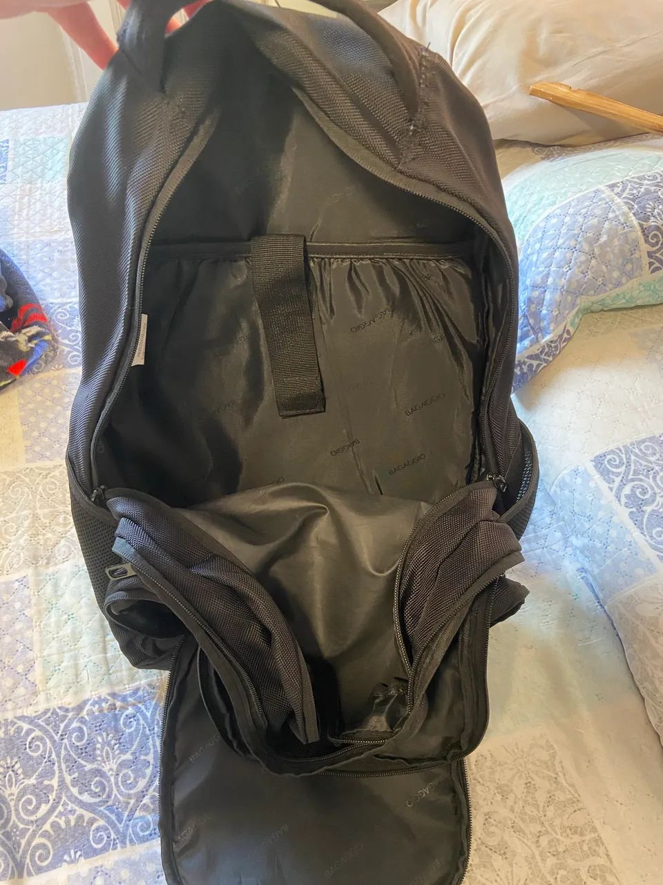 VENDO MOCHILA MULTIFUNCIONAL - Foto 2