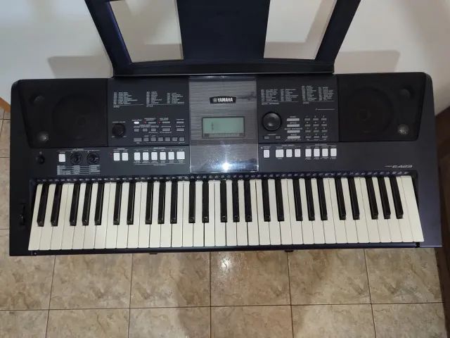 Teclado Yamaha PSR-E423