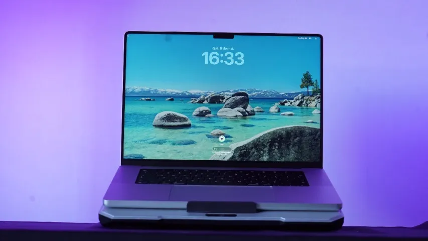 MacBook Pro M5 Max 48GB 2TB 16.2