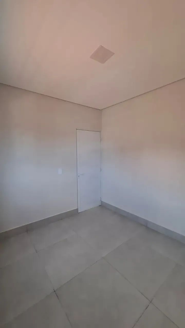 Apartamento para alugar com 2 quartos e sacada bairro Jardim Cuiabá. - Foto 3