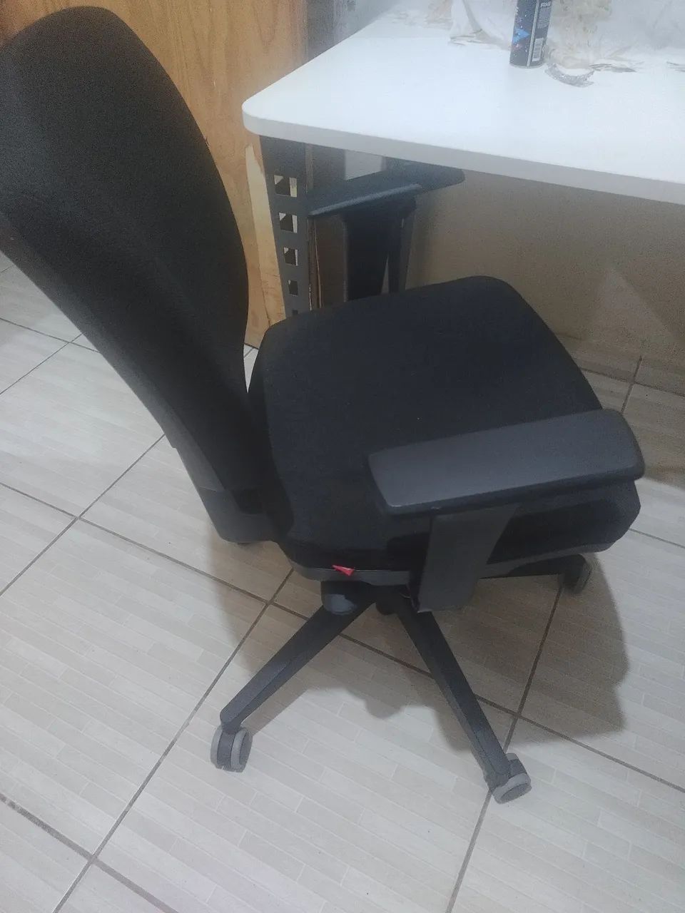 Mesa e cadeira giratória  - Foto 2