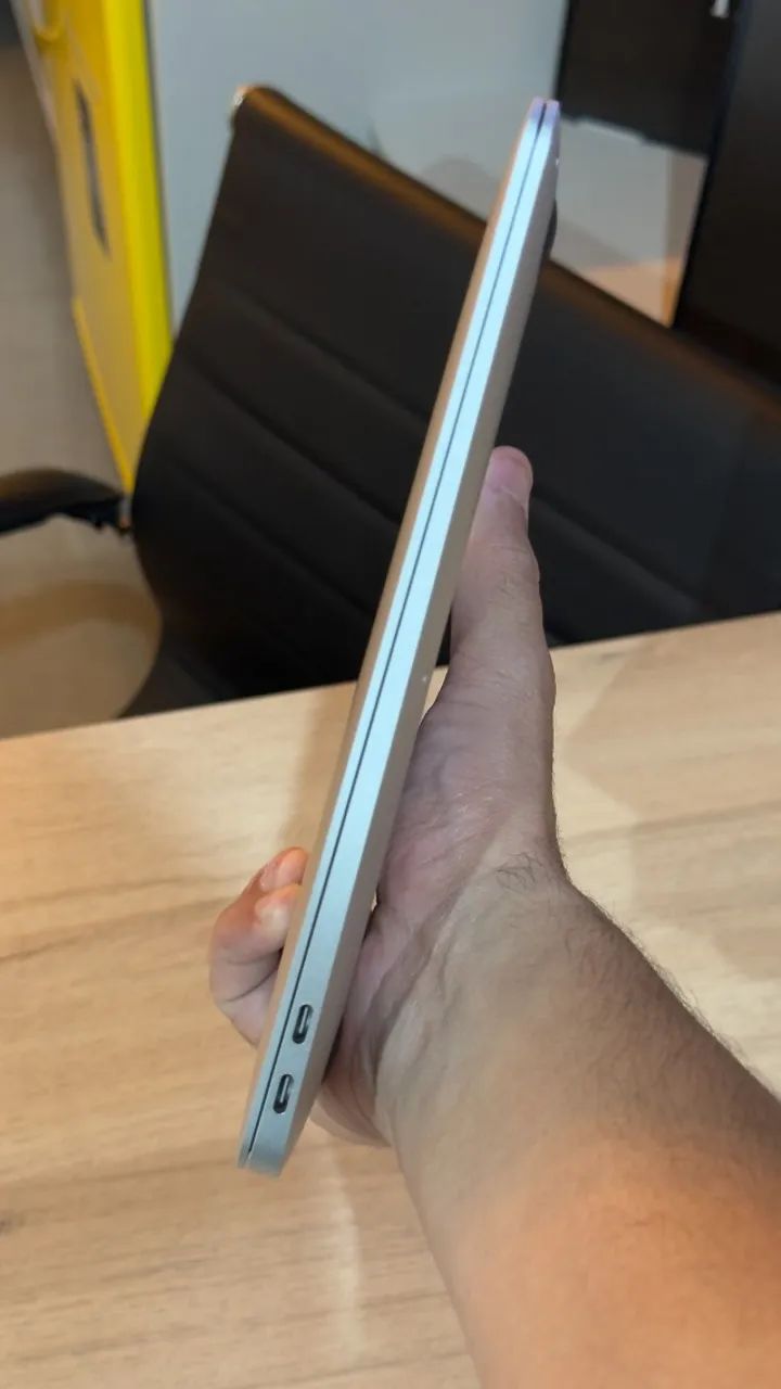 MacBook Air 2019 i5 8GB 256GB 箱付 付属品有 RG Apple Macbook Air 2019 com Intel Core I5 de 1,6 Ghz (13