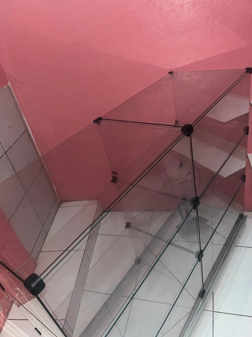 Balcão de vidro, está novo, usado pouco tempo, motivo já comprei Outro - Foto 2