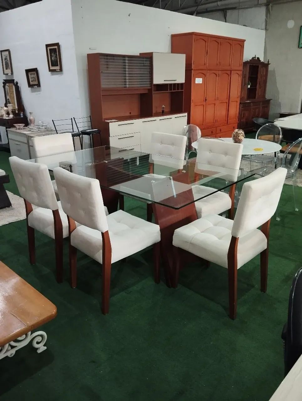 Mesa de Vidro com 6 cadeiras seminova! - Foto 2