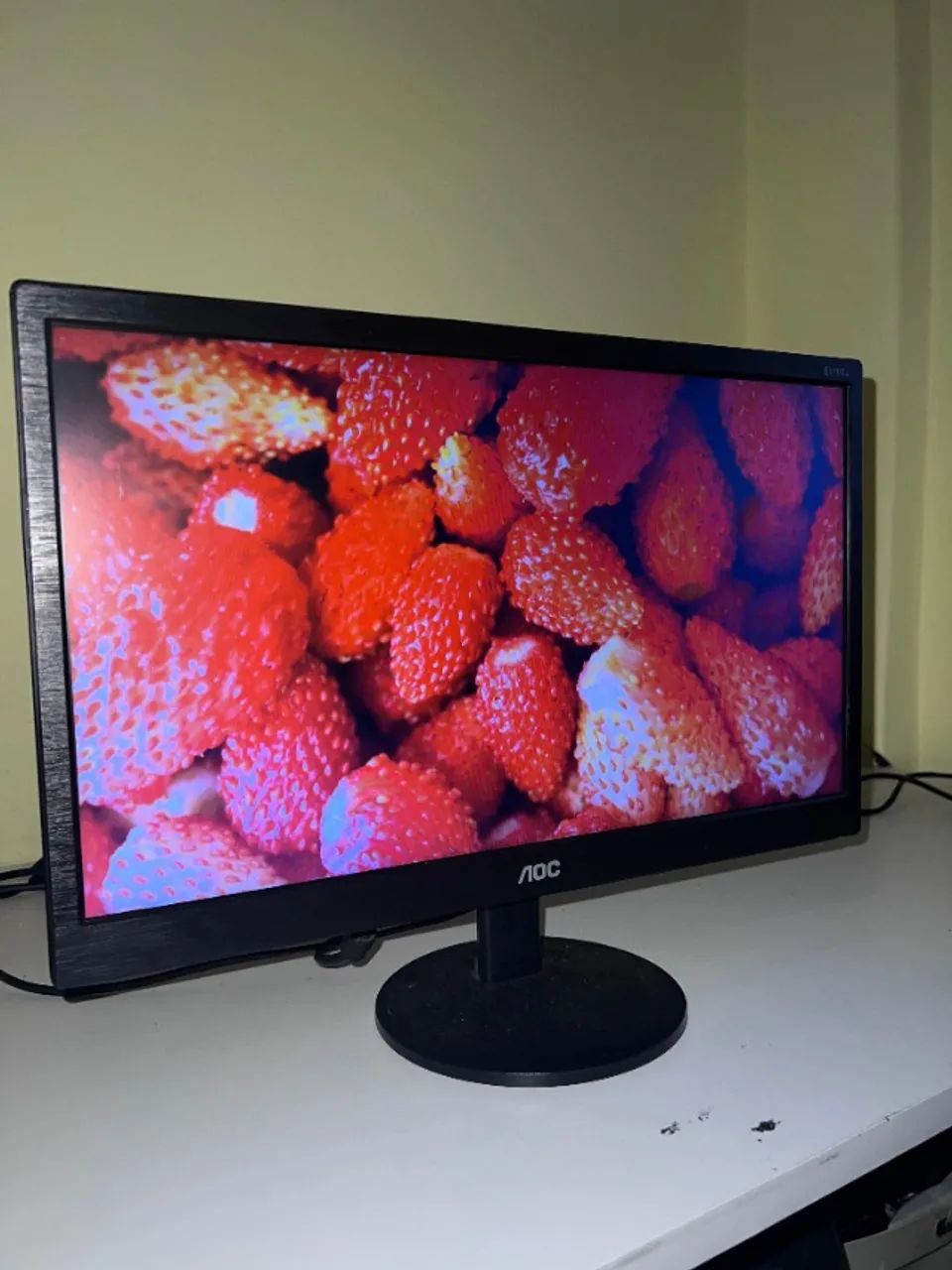 Monitor AOC - E970Sw