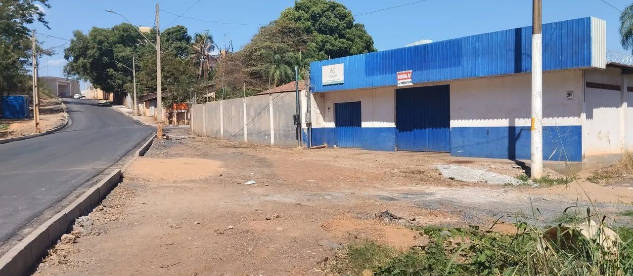 ALUGA-SE ESTE SALÃO COMERCIAL - Foto 3