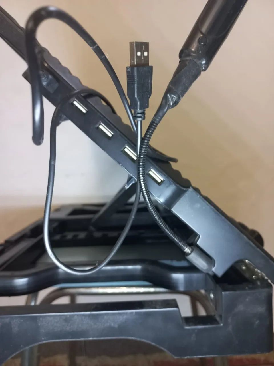 Mesa suporte articulada para notebooks - Foto 5