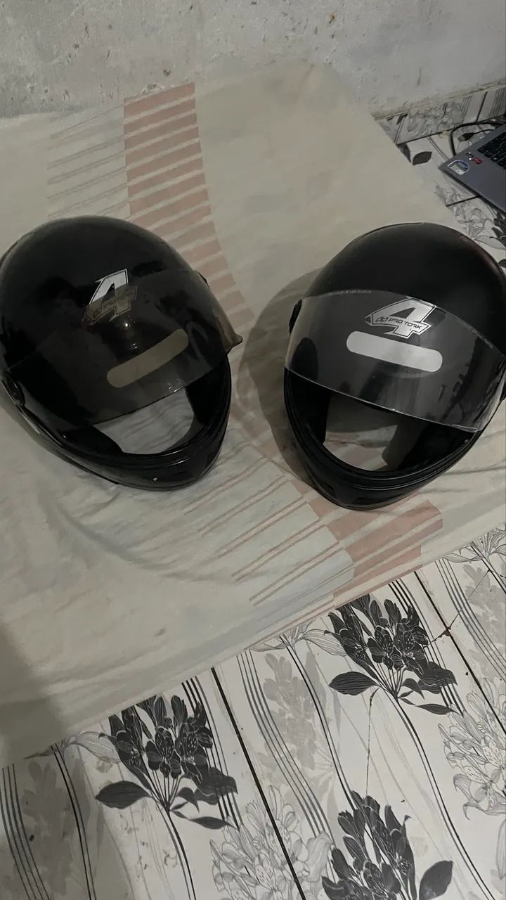 Capacete