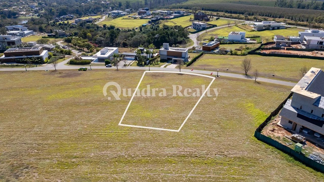 Terreno com excelente topografia e a poucos metros do clube - Foto 4