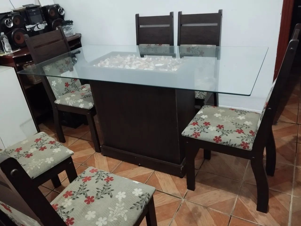 Mesa 4 cadeiras com tampa de vidro - Foto 4