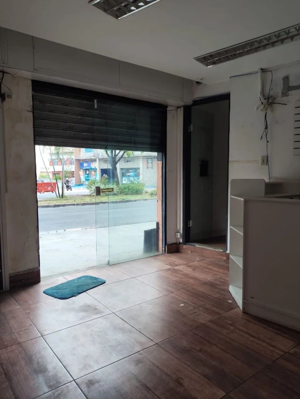 Alugo uma loja na Vila da Penha
