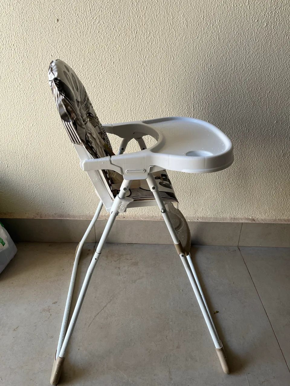 Vendo cadeirinha de alimentação infantil  - Foto 2