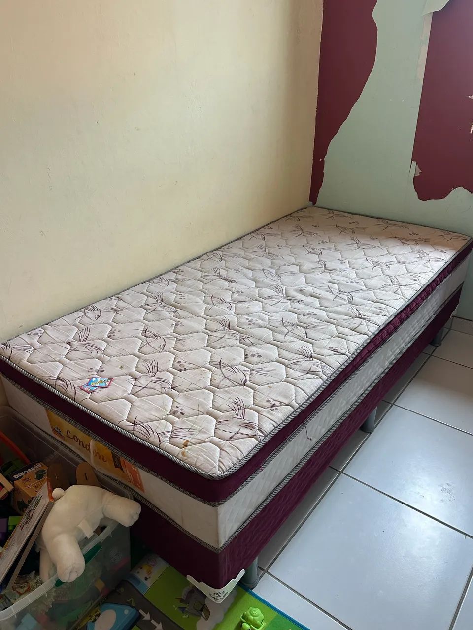 CAMA DE SOLTEIRO - estou de mudança PRESSA PRA VENDER  - Foto 2