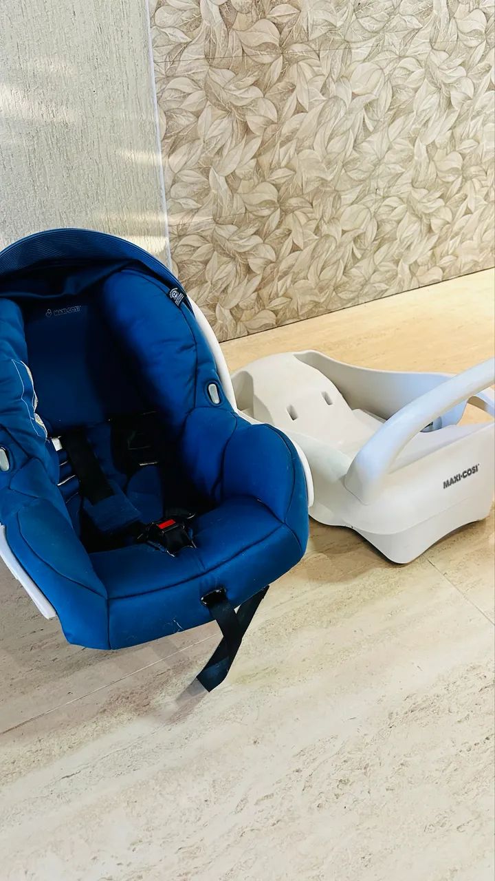 Bebê conforto maxi cosi 