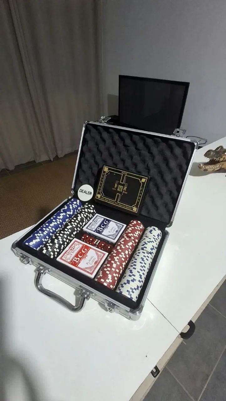 Maleta de Poker com 200 fichas