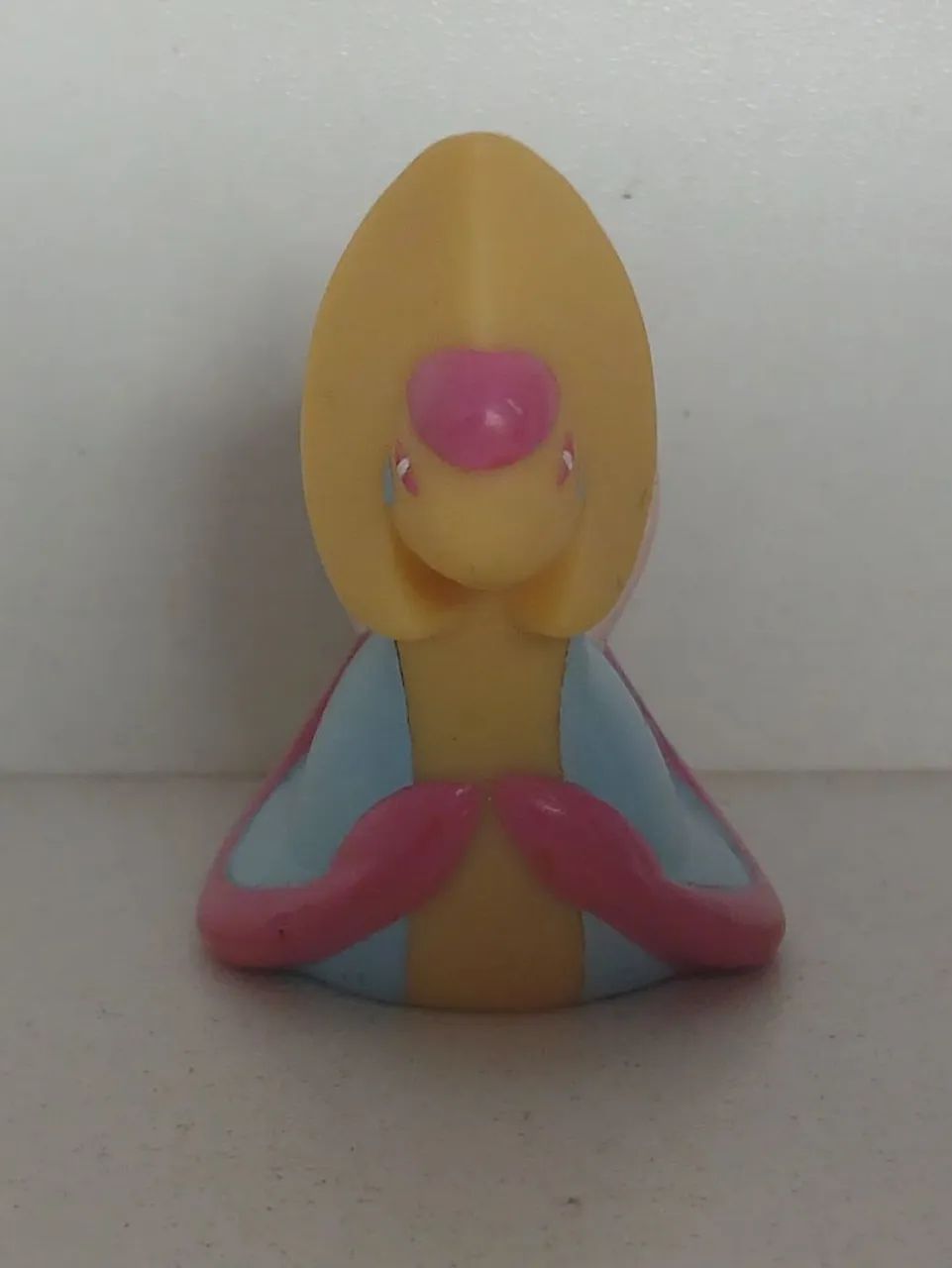 BONECO MINIATURA DEDOCHE POKEMON CRESSELIA