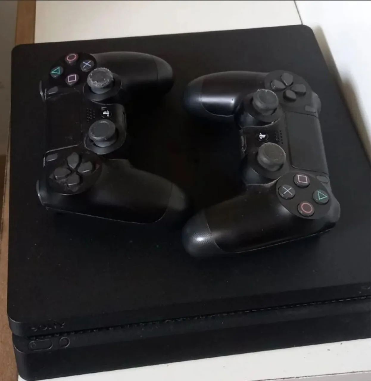 Ps4 slim 