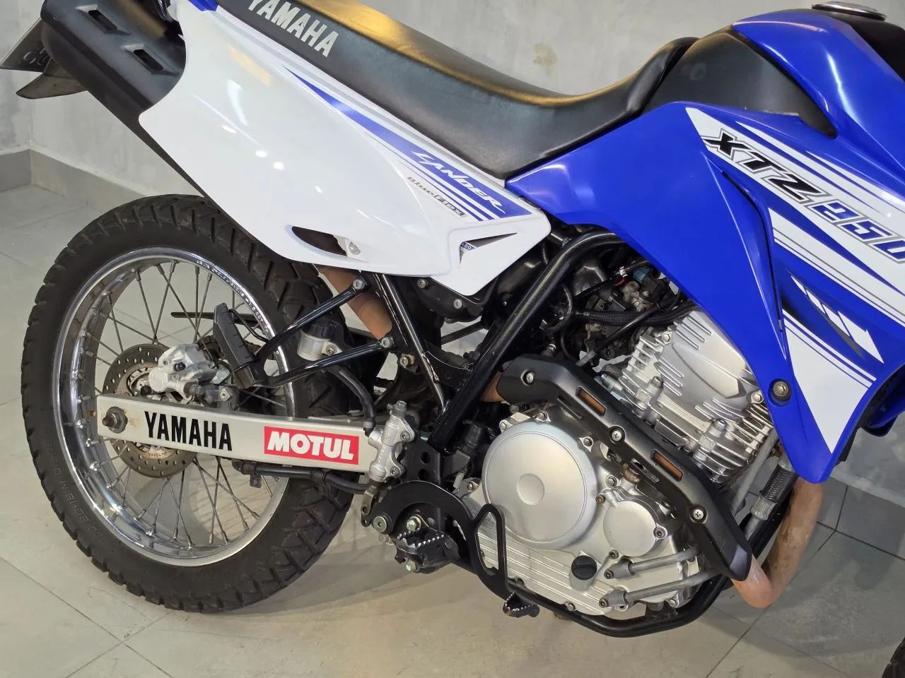 YAMAHA XTZ 250 LANDER - 2017 - Foto 3