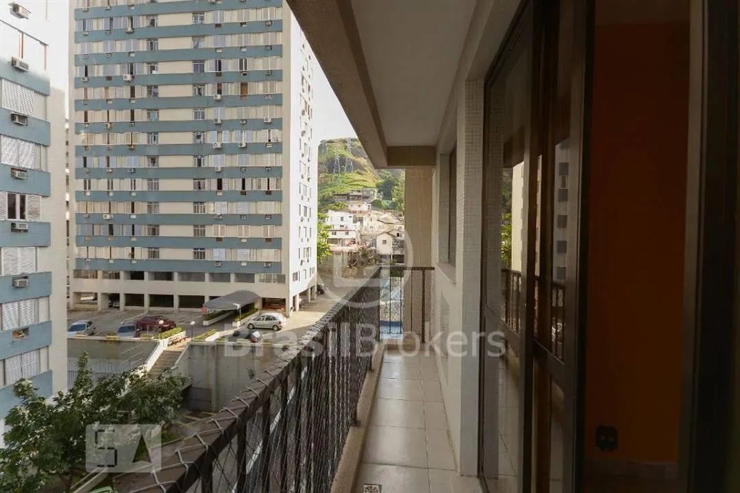 Apartamento com varanda e 3 quartos na Tijuca - Foto 2