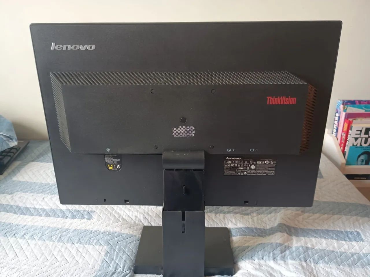 Monitor Lenovo L2250PWD - Foto 2