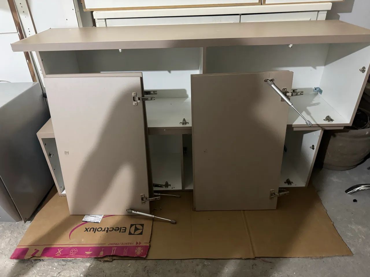 Conjunto de armários de parede 